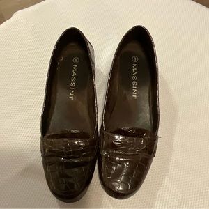 Massini dark brown alligator style loafer size 8 like new